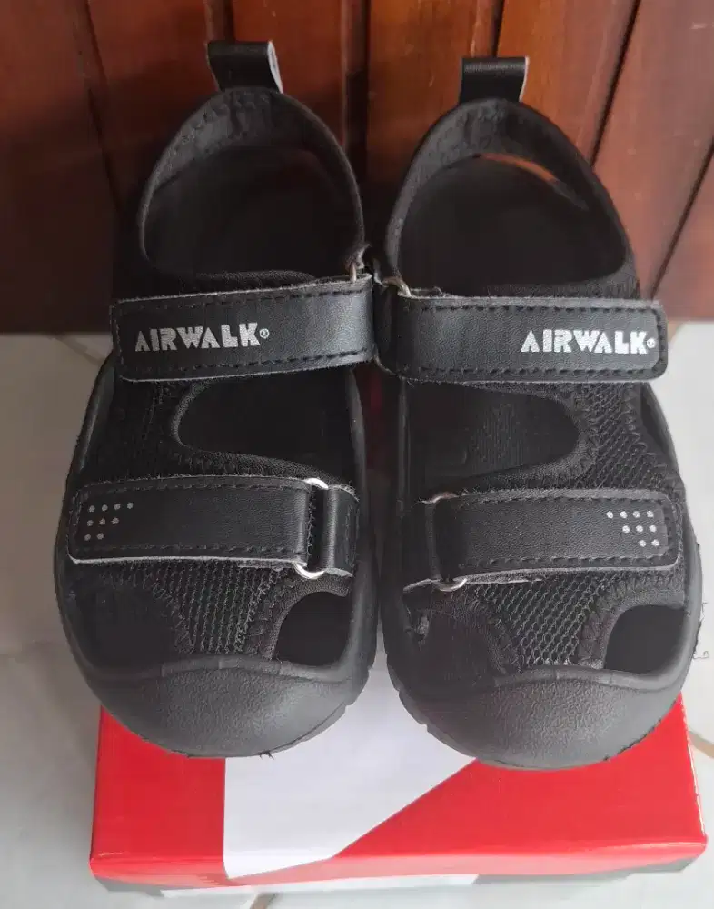 Airwalk Blaze Size 27 Black