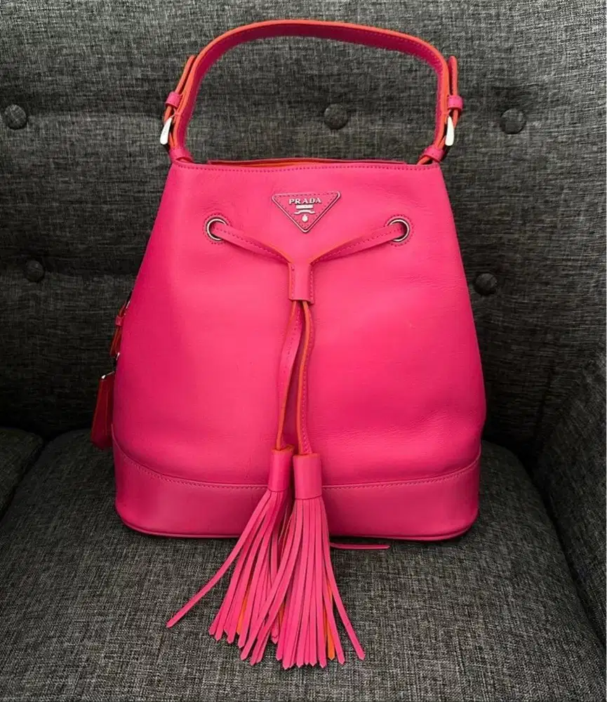 PRADA BUCKET BAG