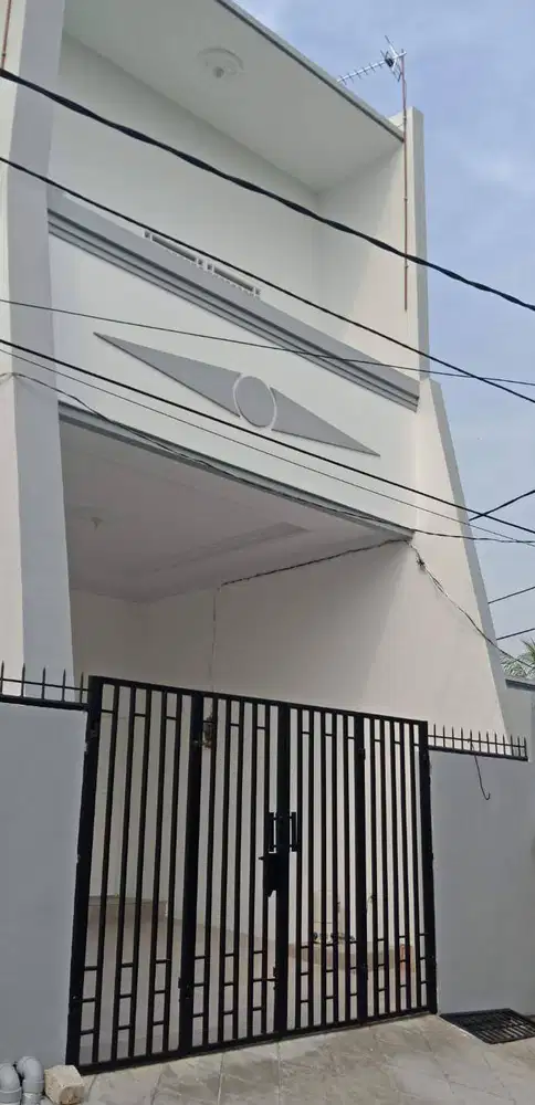 DIJUAL RUMAH DI CENGKARENG INDAH ( WARU IV)