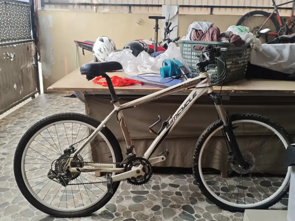 Sepeda Gunung Hotroad 3.1