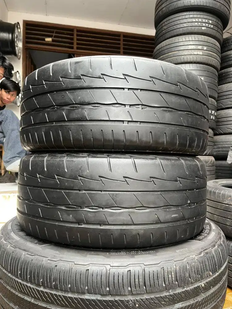 Ban Bridgestone Potenza Adrenalin RE003  205 50 r16  2Pcs