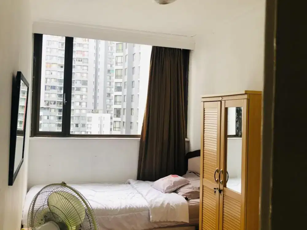 Jual Apartemen Taman Rasuna3 BR Tower Depan Kondisi Unit Rapi Size 90 m2 Jarang Ada