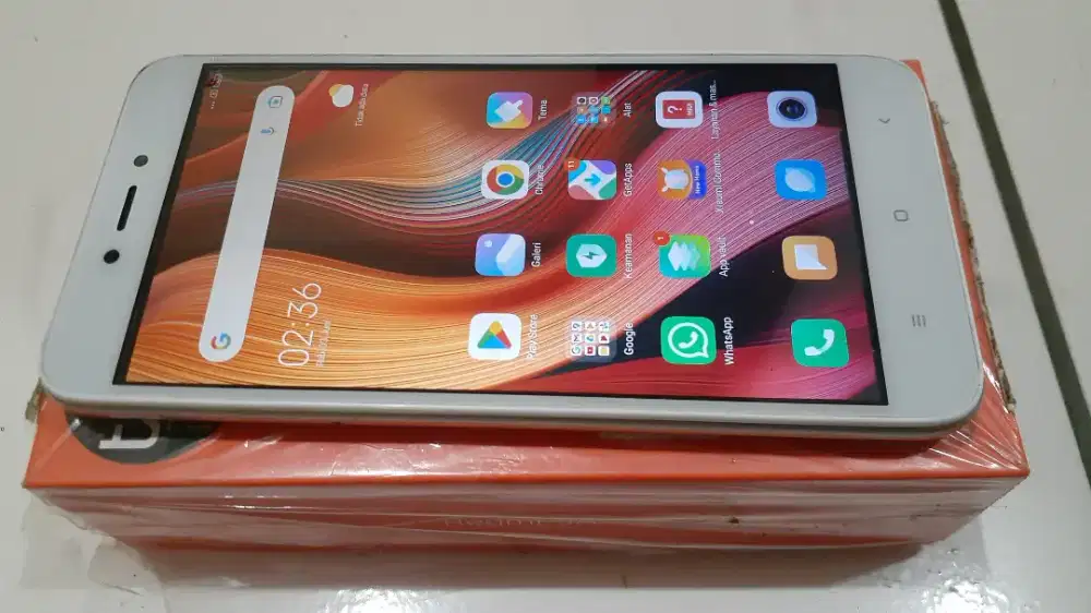 Xiaomi redmi 5a 4G 2/16 layar 5 inchi fullset