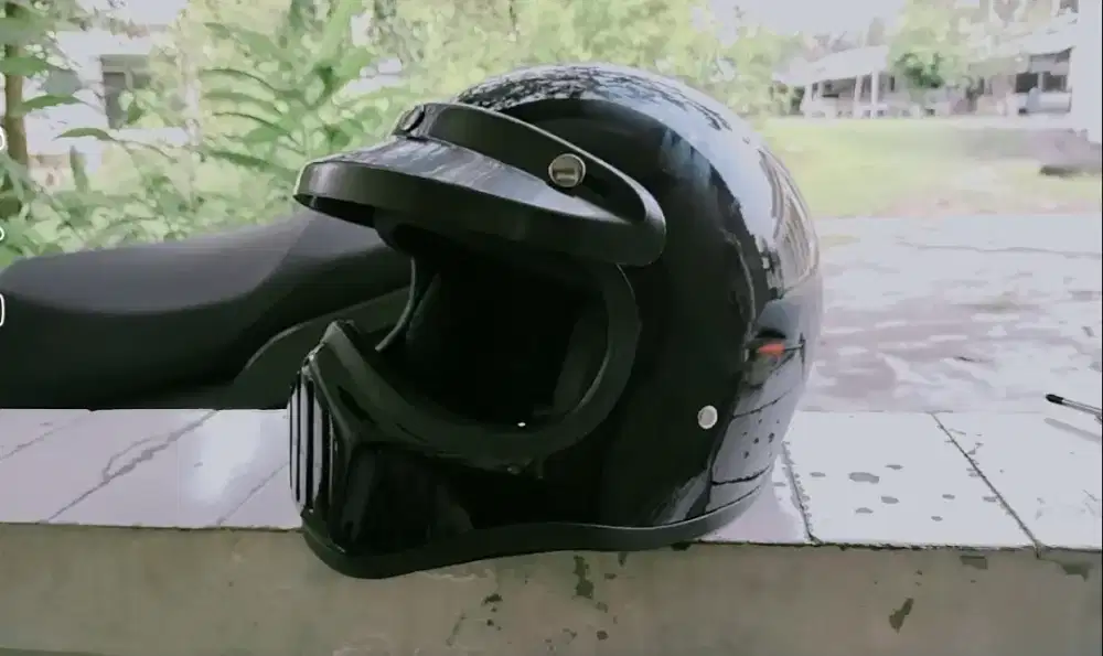 Helm cakil retro