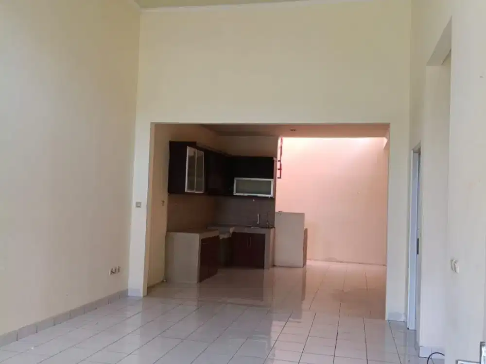 Dijual Rumah de Latinos Cluster Santiago BSD Tangerang