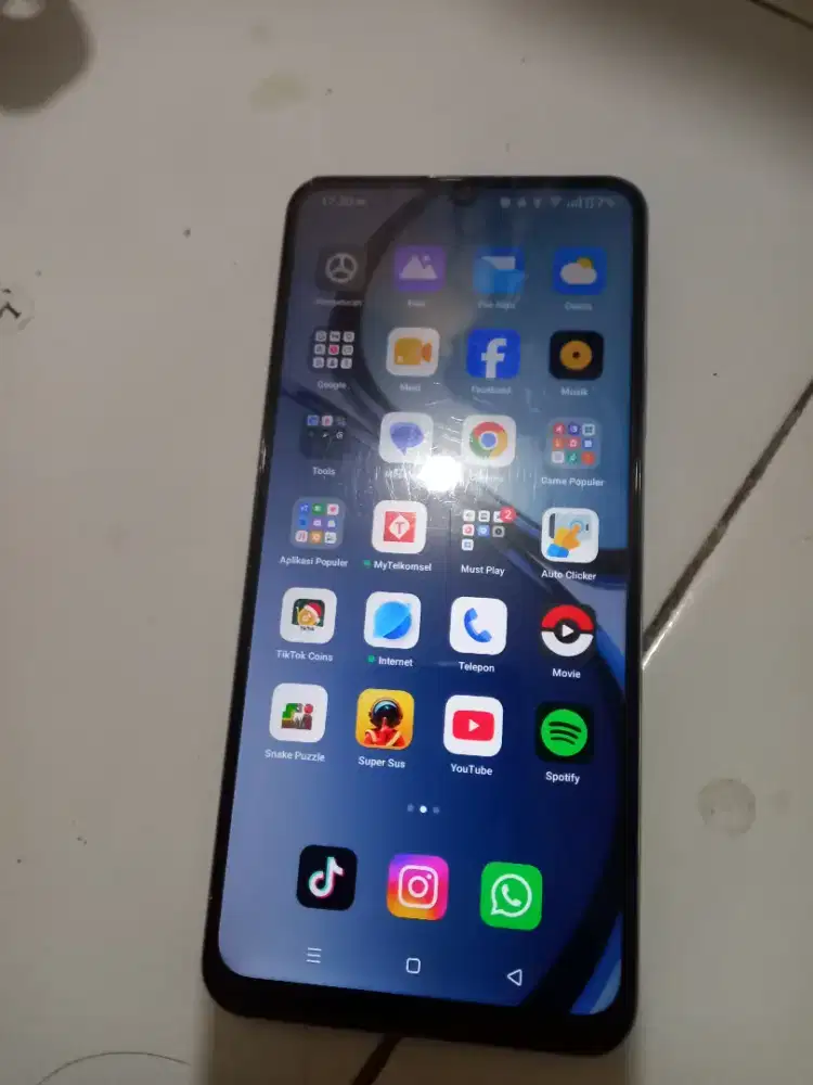 Realme C61 8/128 giga Batangan+charger