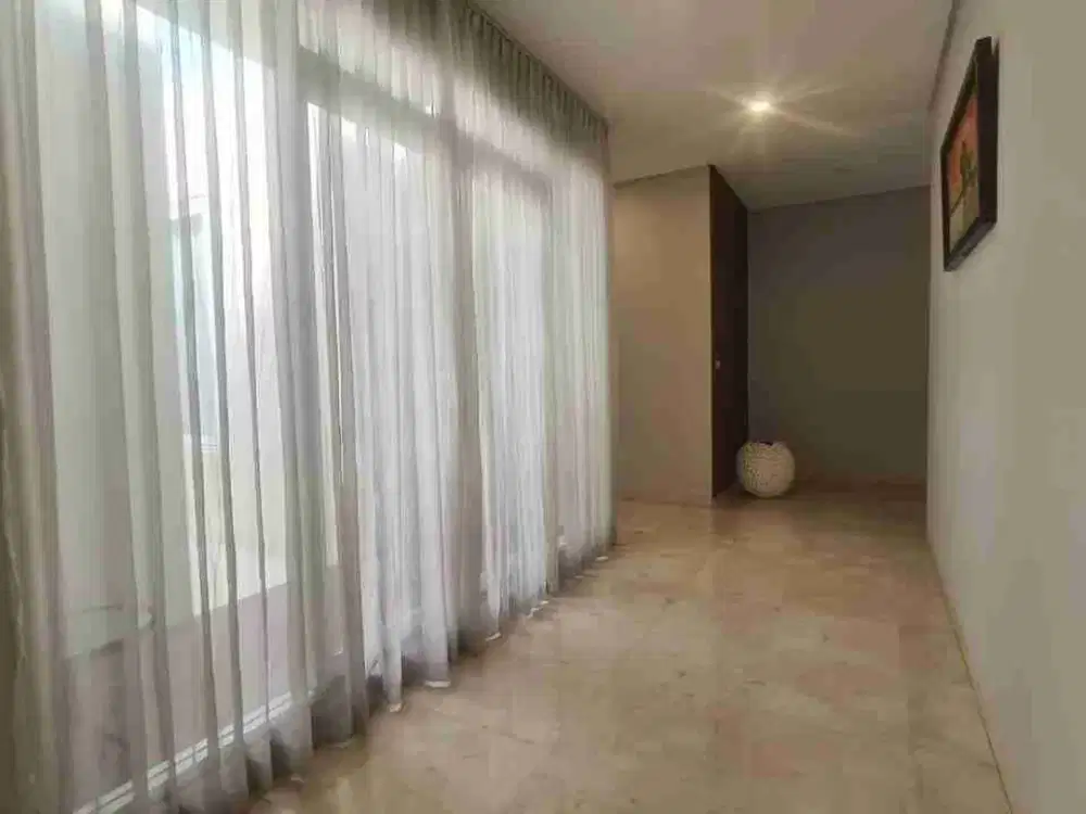 jual cepat rumah gading Kirana 3 lantai bagus 11 x 17 siap huni hanya 10M loh negooo