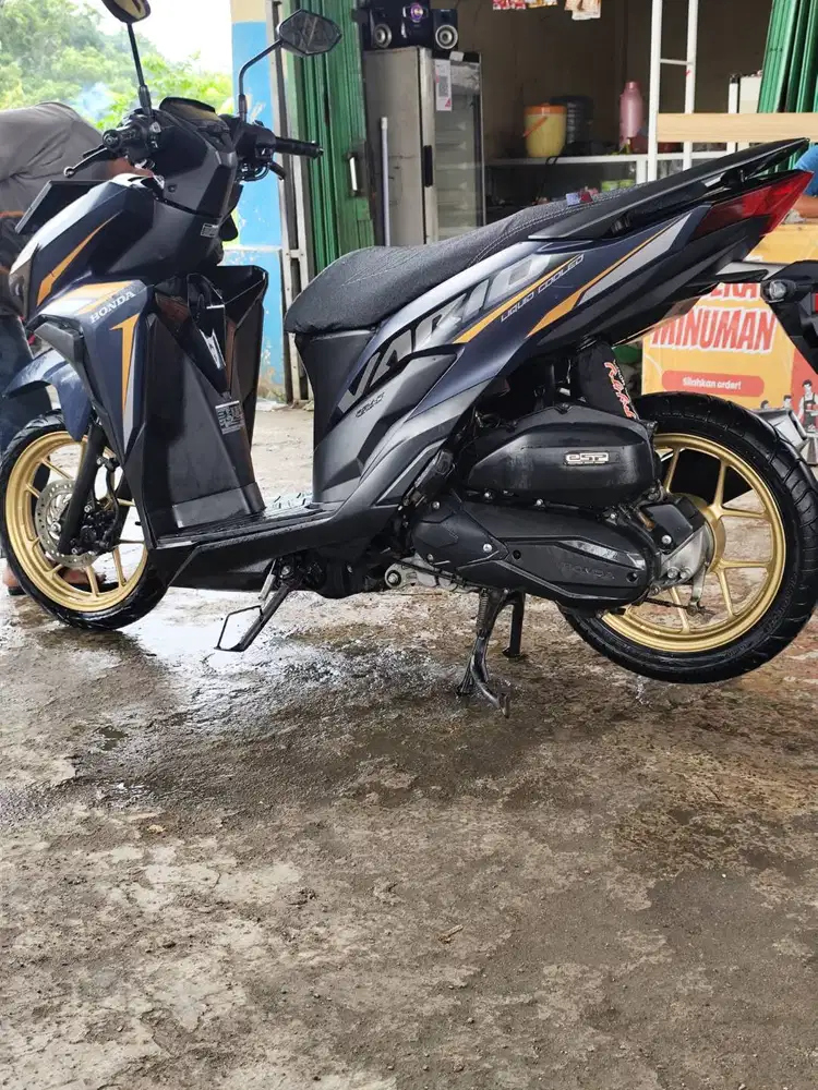 VARIO 125 CBS ISS
