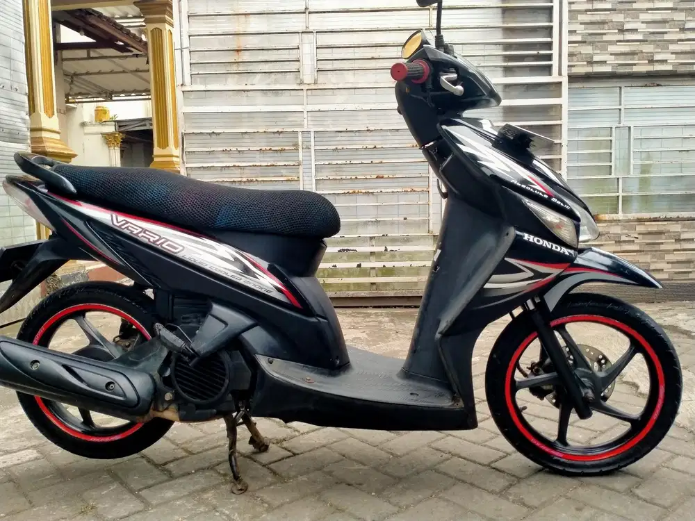 Honda Vario pajak hidup lengkap motor sehat keterangan detail dibawah
