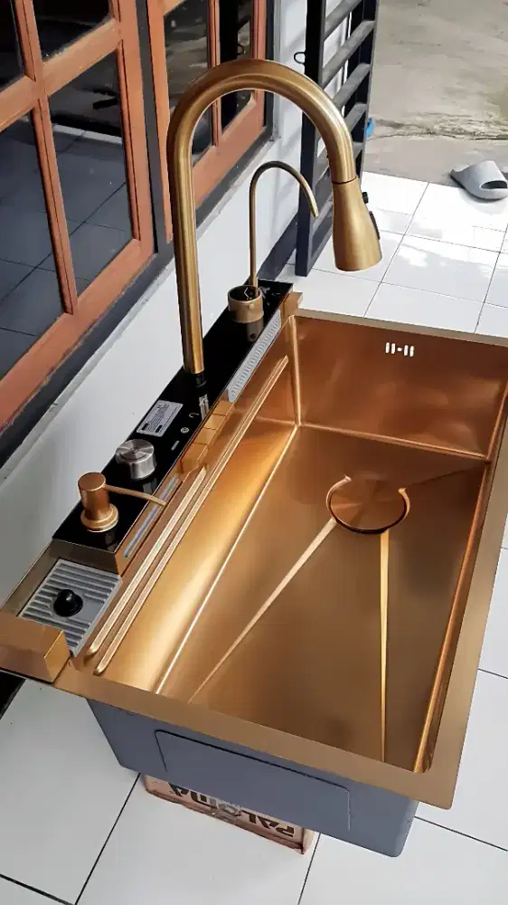 Wastafel cuci piring dapur modern