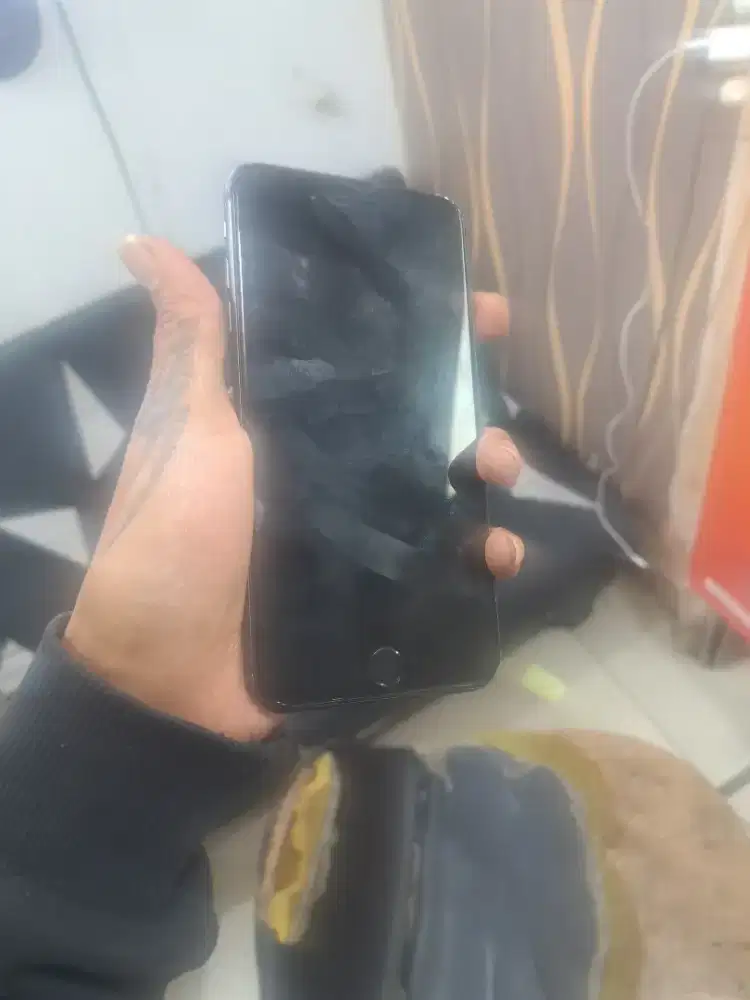 Iphone 8 plus 256gb inter pemakaian lama