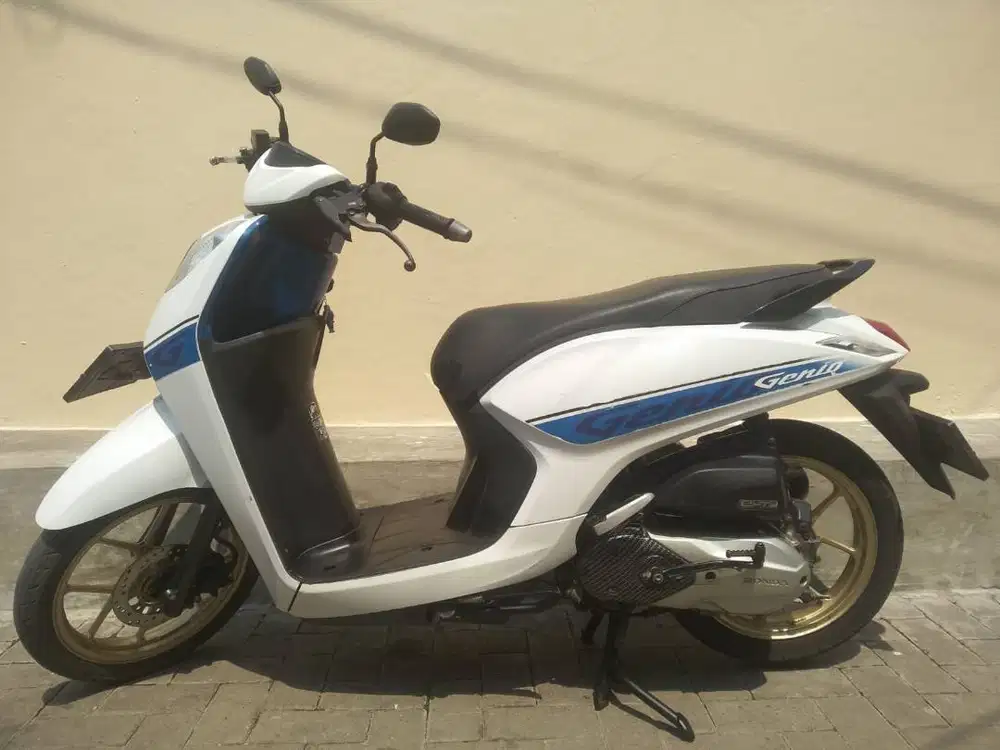 Motor Genio 2020 PAJAK HIDUP