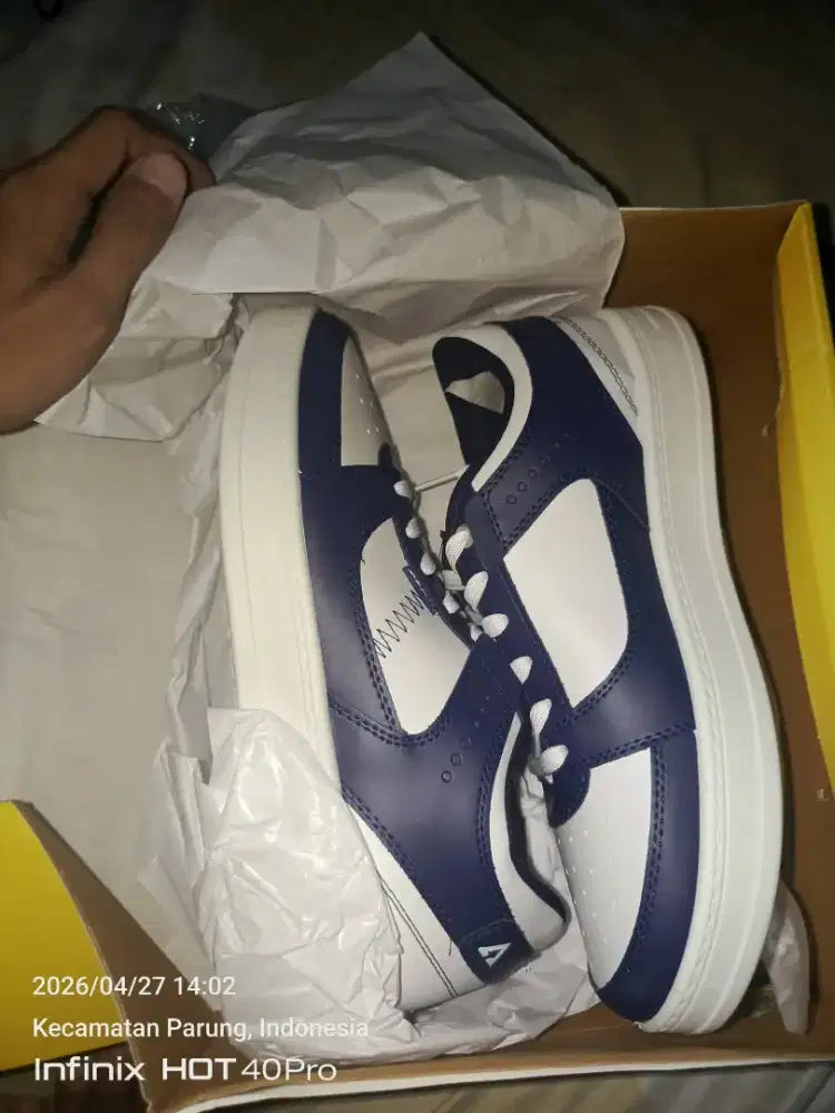 Sepatu Aerostreet ukuran 43