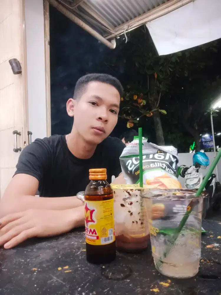 Saya sedang mencari pekerjaan Restoran/packing/pabrik