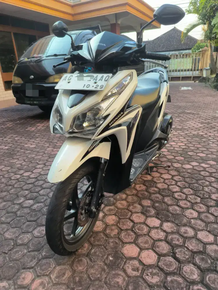 Honda Vario 125 KZR 2014 Putih