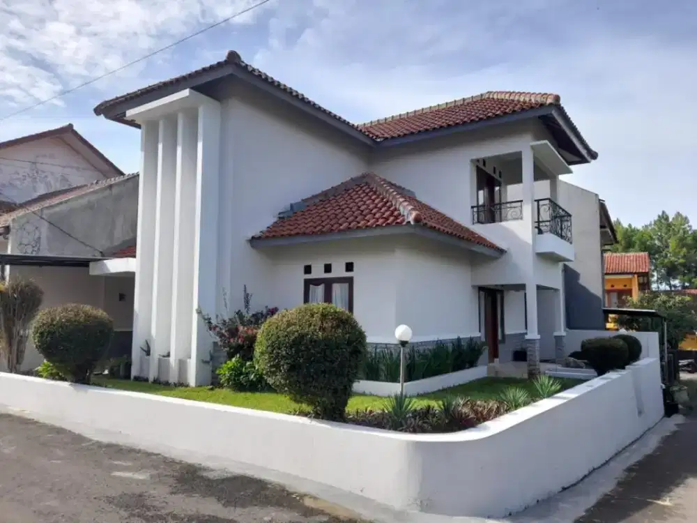 Rumah mewah 5 menit ke POLBAN sariwangi