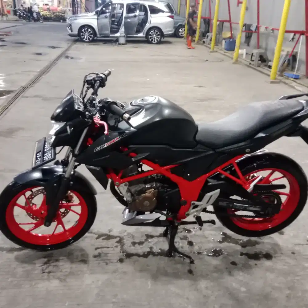 CB150R BEKASS, Pemakaian Mahasiswa