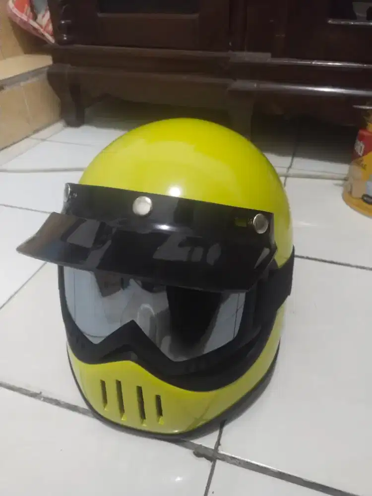 Helm cakil retro custom