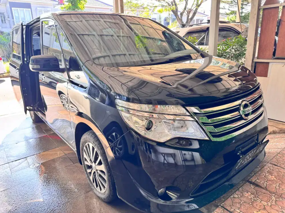 Nissan serena 2017