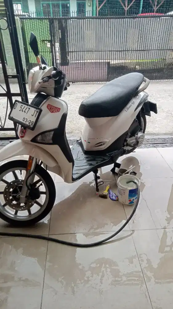 Vespa Liberty si gesit irit