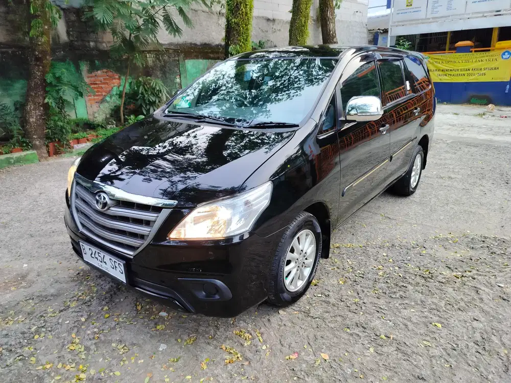 Toyota Kijang Innova 2015 Bensin