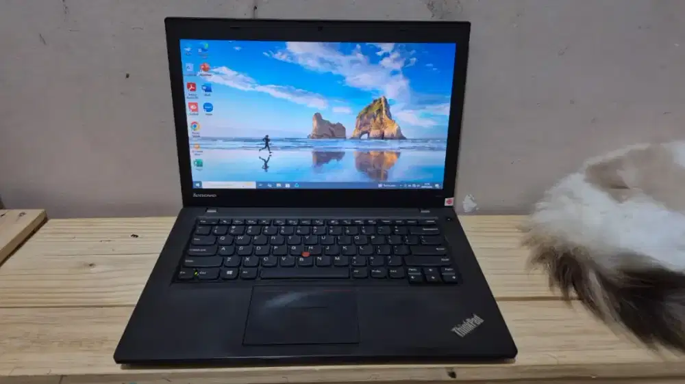 Lenovo thinkpad T440 garansi 1 bulan
