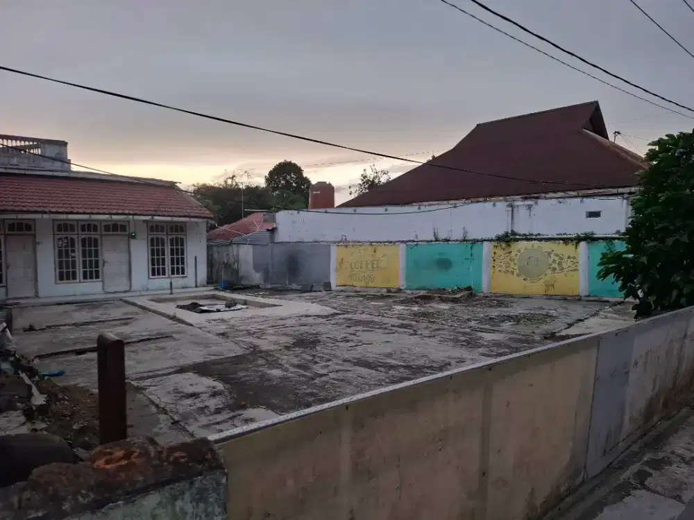 DI JUAL  RUMAH + TANAH