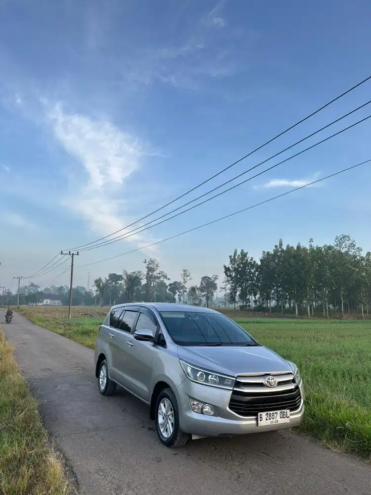 Innova reborn V diesel matic 2018