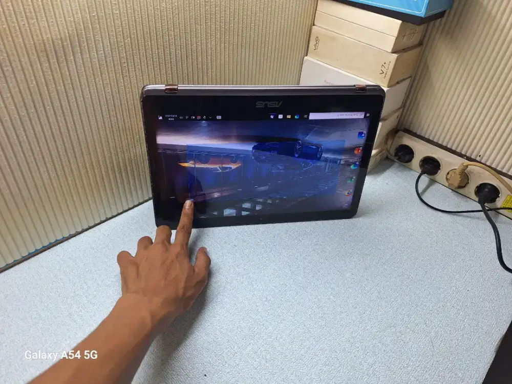 Laptop Asus ZenBook UX360UAK Core i5-7200U -SSD 512GB -8GB -MULUS