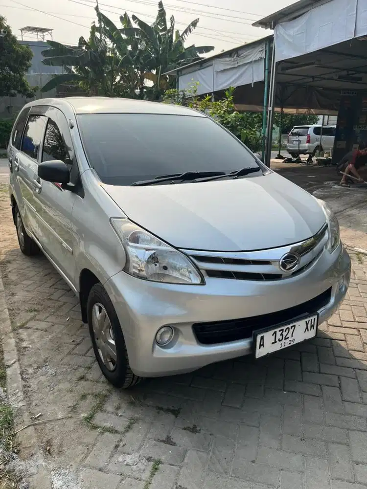 Xenia 2014 km low
