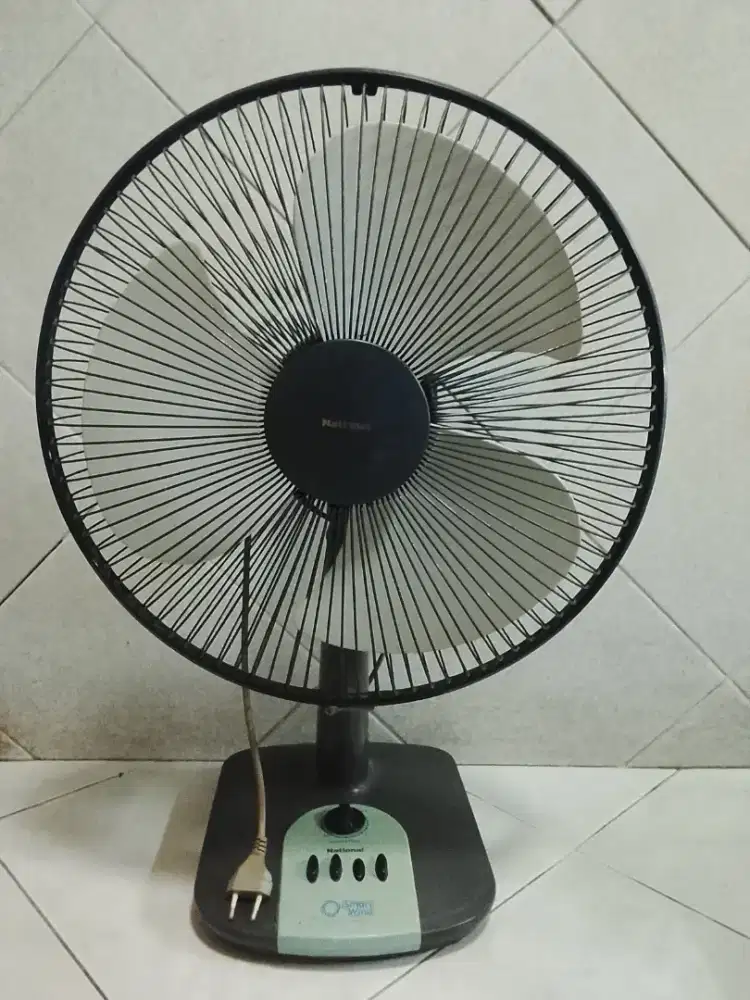 National kipas angin meja 16 inch