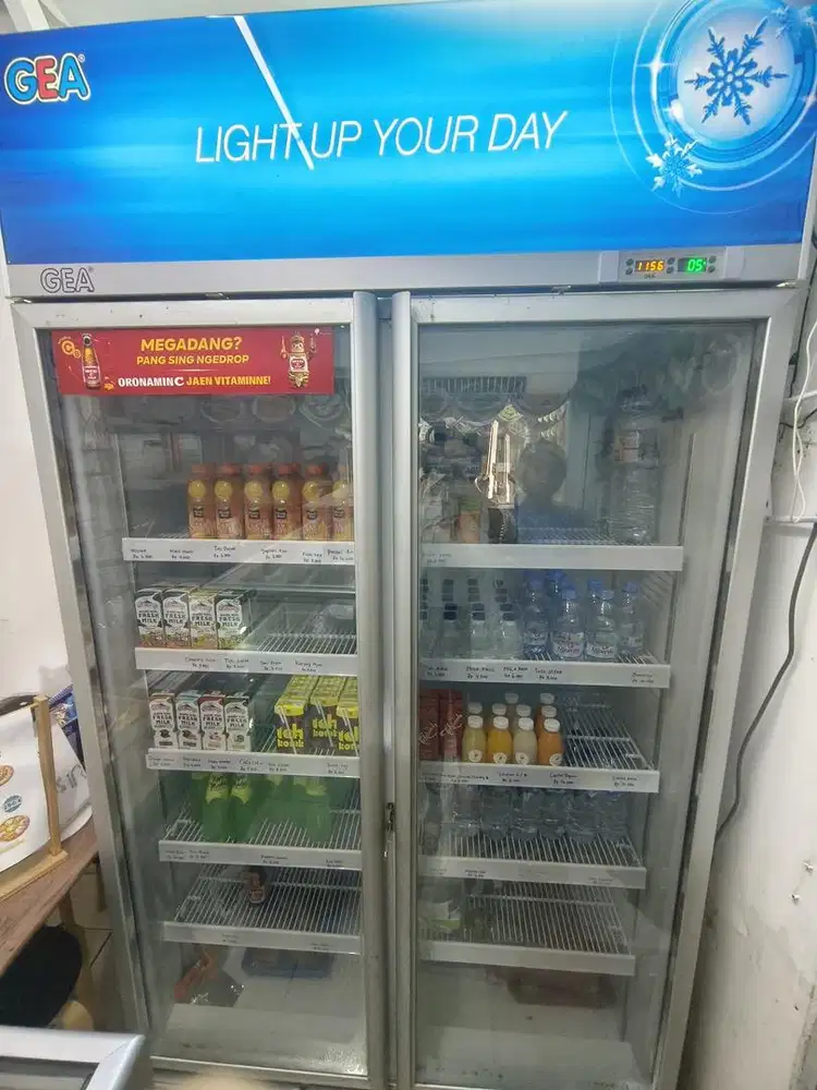 Dijual display cooler GEA 1050 AH