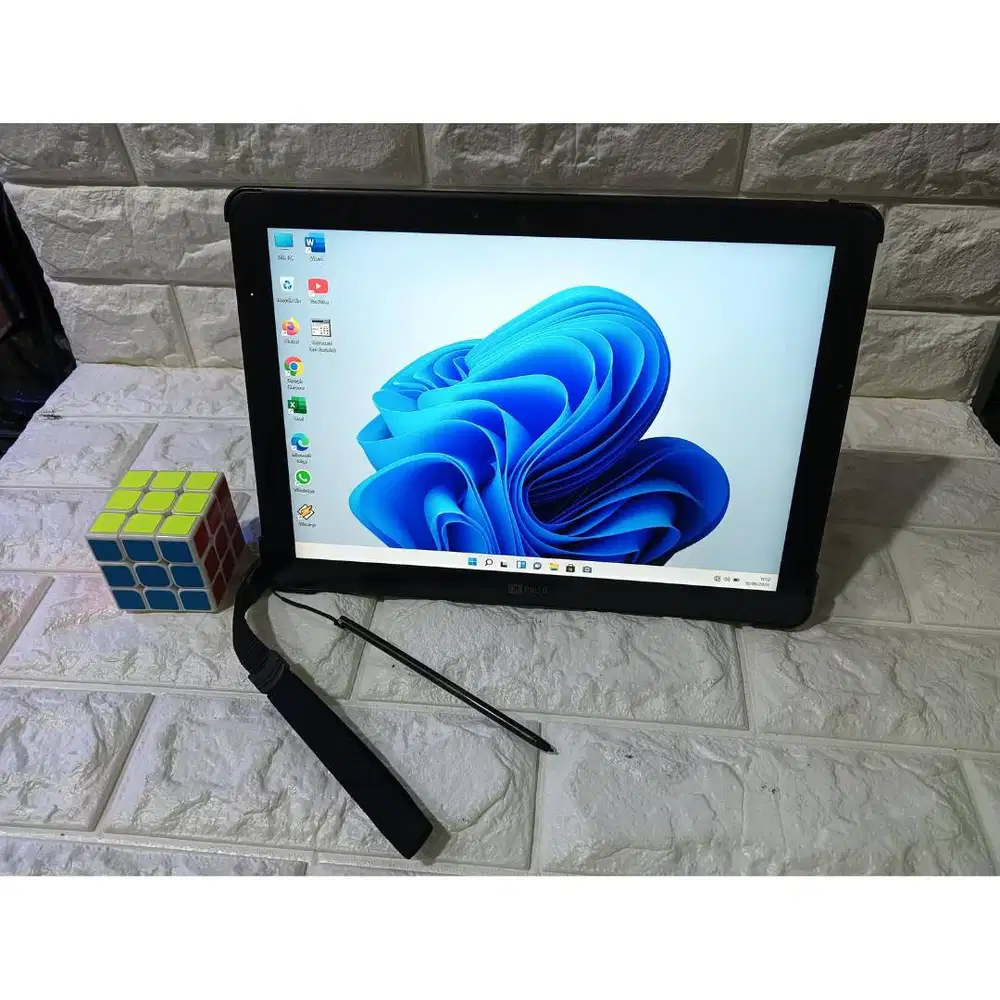 Laptop touch screen Tablet PC Fujitsu M3 7Y30 Ram 8 gb Ssd 128 gb *RRT