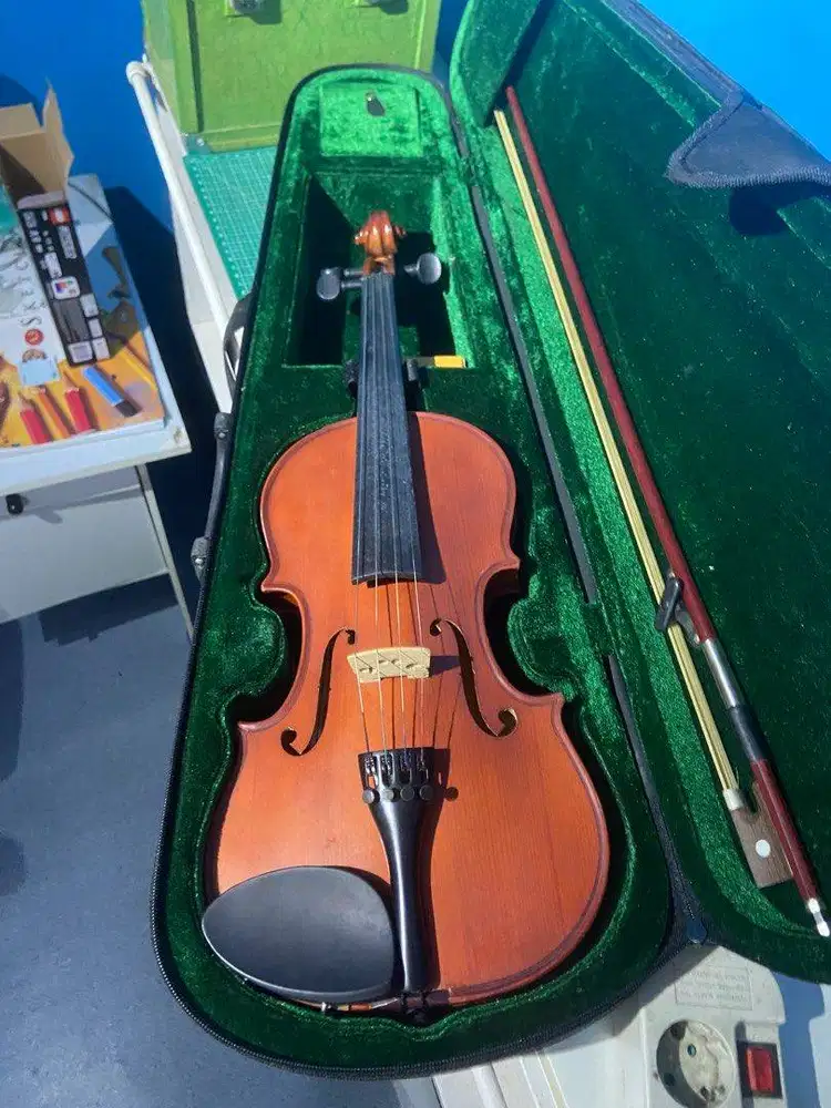 Cremona SV-50 Biola 4/4 Full Set Like New