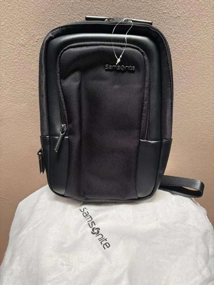 Samsonite Sling Bag HOLBORN - Black
