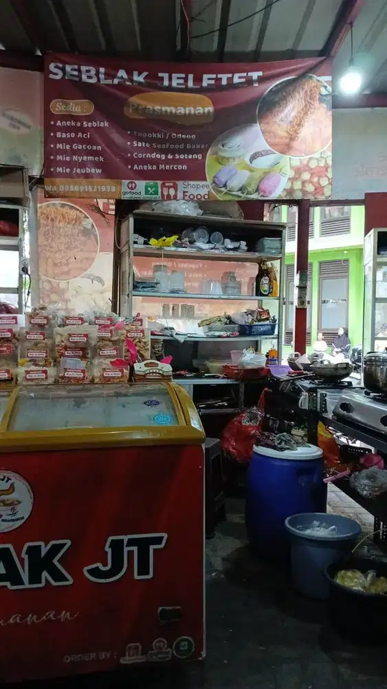 Pelayan untuk Seblak & Dimsum