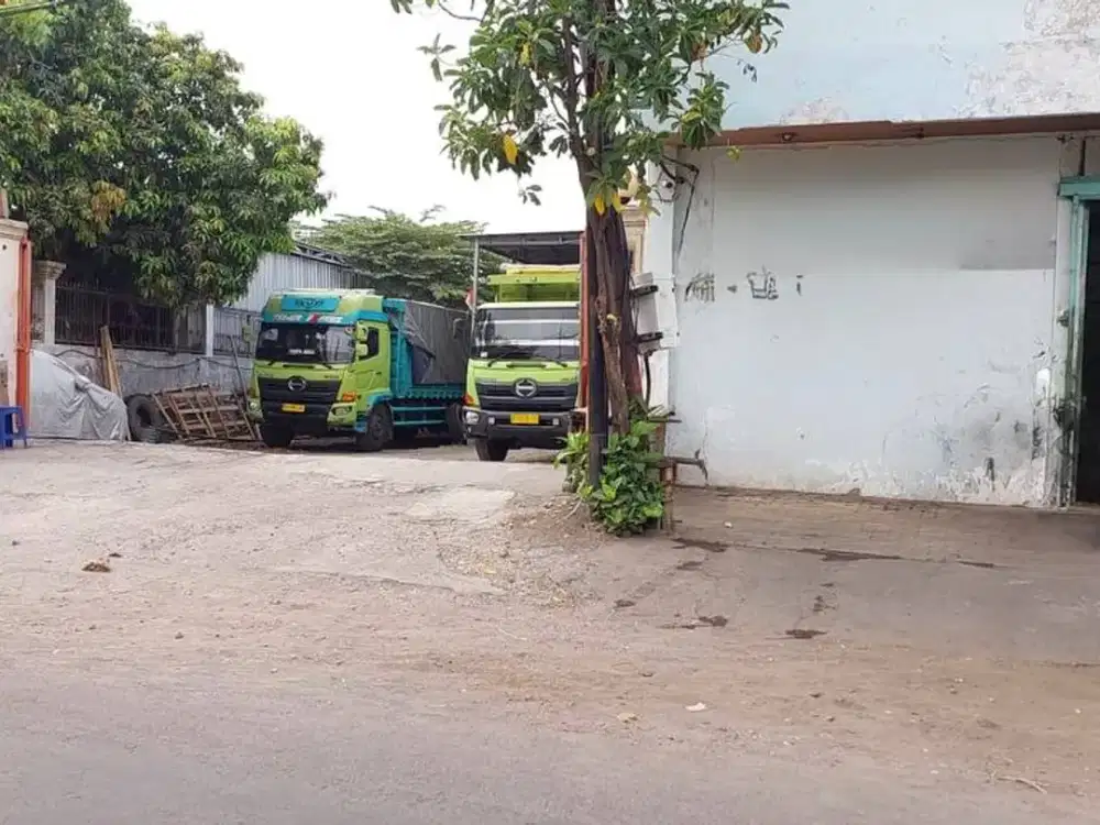 DIJUAL GUDANG JALAN RAYA KREMBANGAN - AKSES KONTAINER