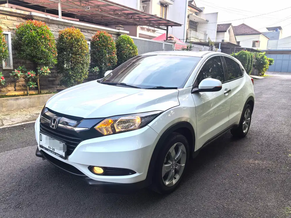 (setangan) Honda HRV e 2018 cvt pearl white hr v hr-v