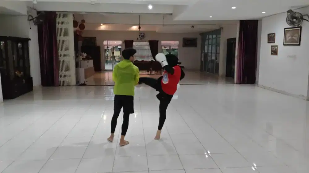 PRIVATE MUAY THAI BOXING WANITA