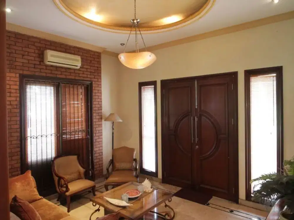 Dijual Rumah Permata Hijau di Hook