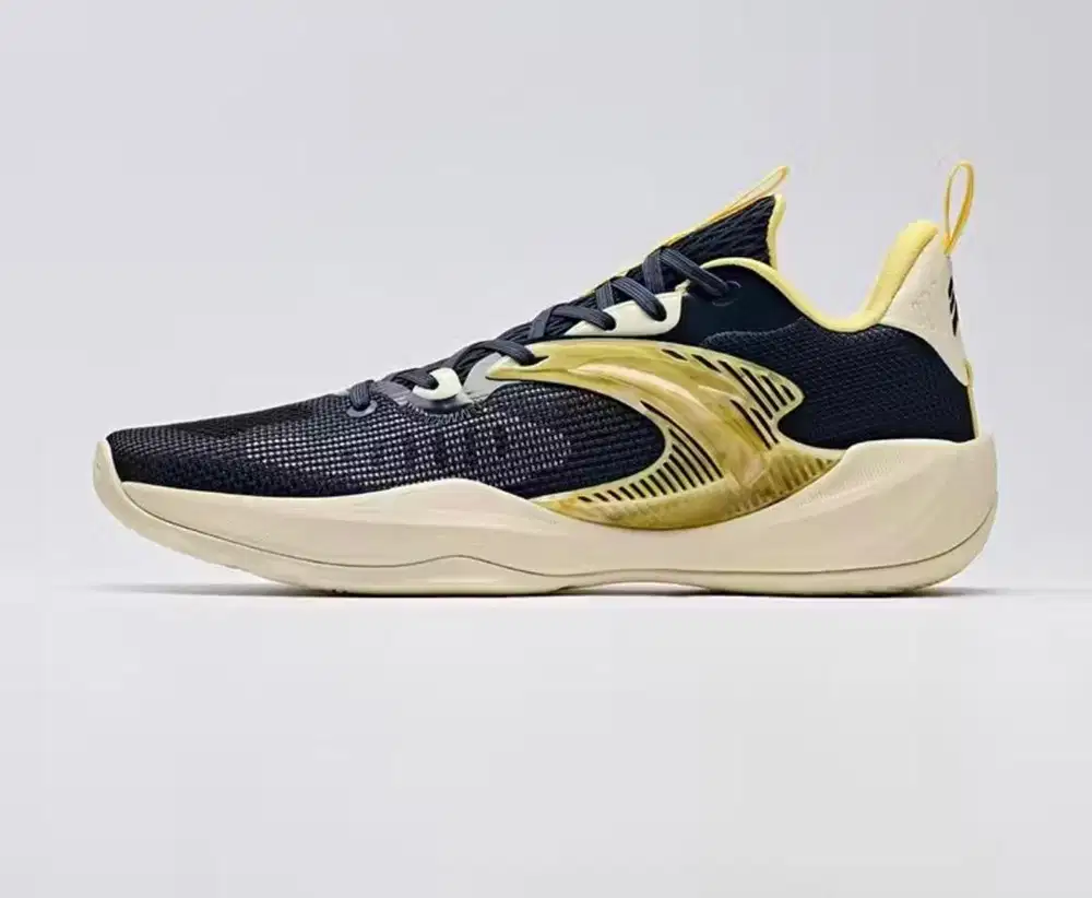 Sepatu Basket Pria