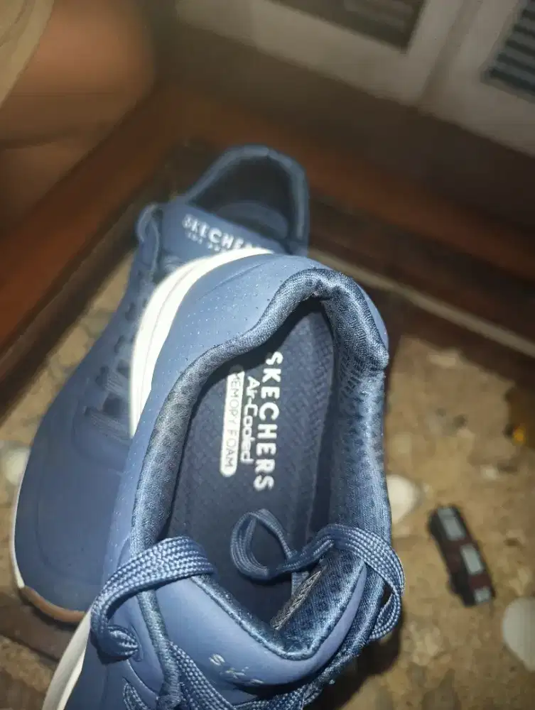 Jual cepat Skechers air-cooled memory foam