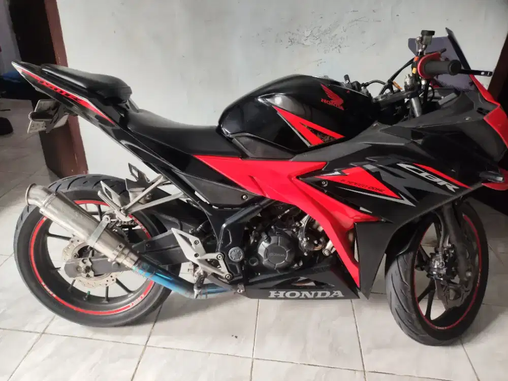 HONDA CBR 150 R TAHUN 2018