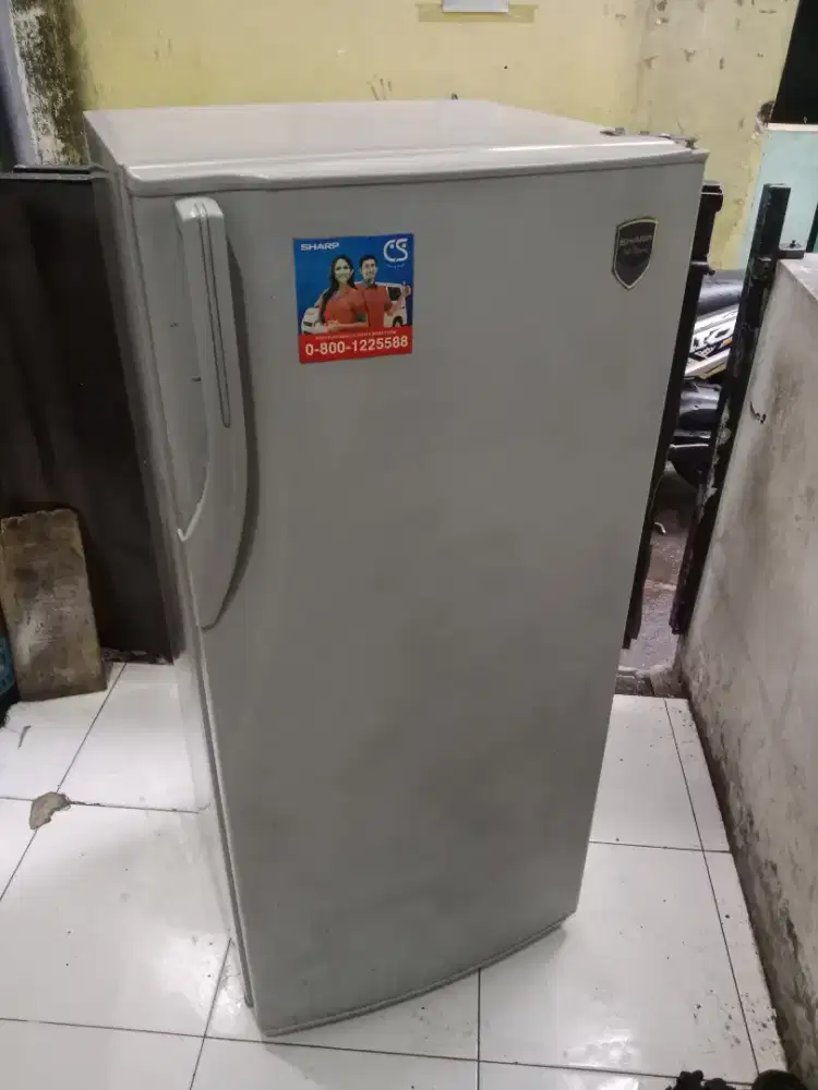 KULKAS SHARP 1 PINTU