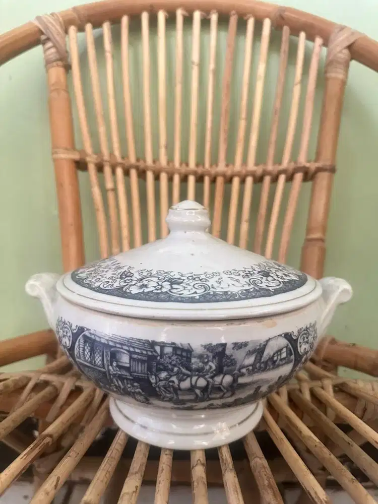Soup tureen vintage