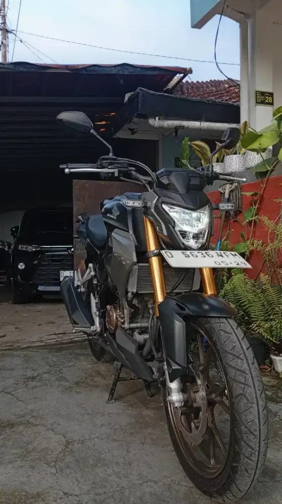 LIKE NEW CB 150R 2024