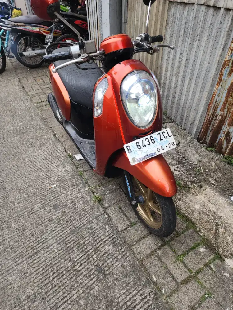 Scoopy Fi 2013 B Depok