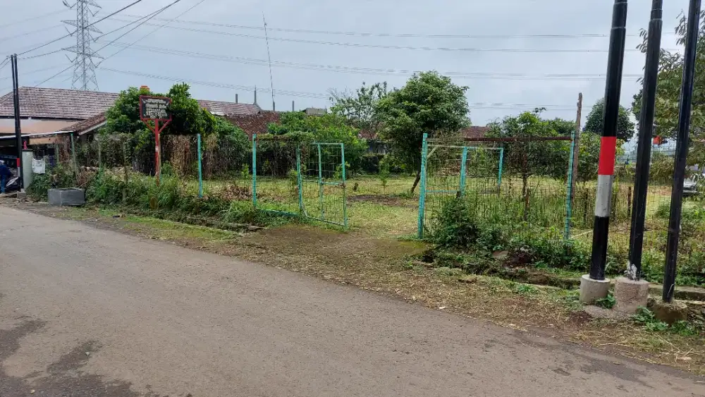 Jual tanah beserta kolam