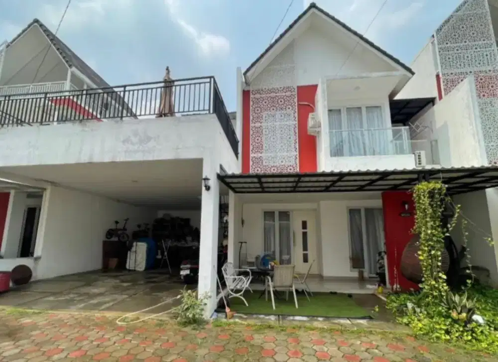 Dijual Rumah Second 2 Lantai Jatibening