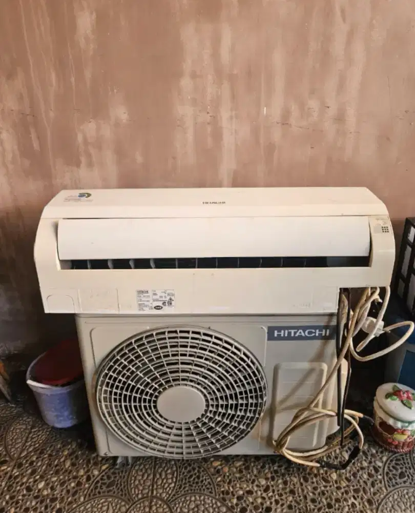 Bismillah Dijual Cepat AC bekas Second Merk Hitachi 1 PK